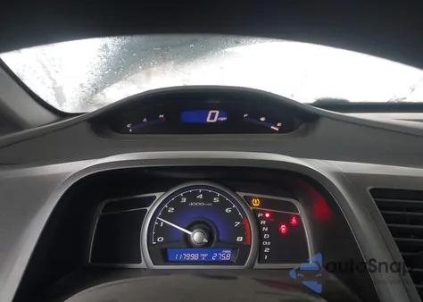 2010 Honda Civic Lx z USA, uszkodzony, nr VIN 19XFA1F58AE060634